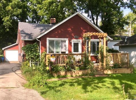 270 Triggs Ave, Elgin, IL 60123 photo 1
