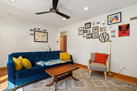 421 N Mount Prospect Rd, Des Plaines, IL 60016 photo 6