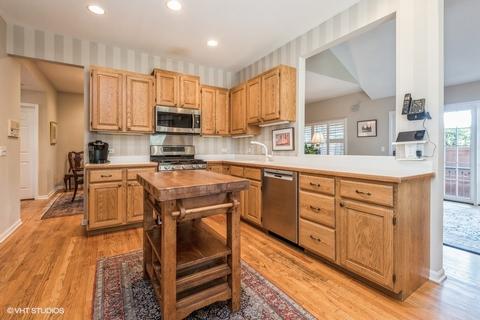 1202 Pine St #D, Glenview, IL 60025 photo 7