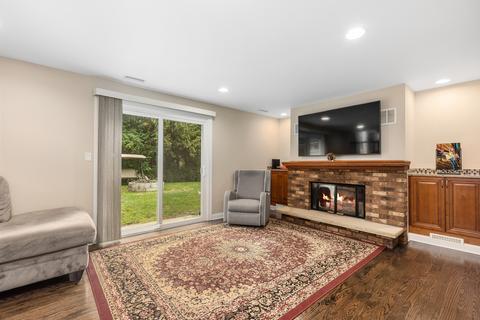 715 Chestnut Ct, Algonquin, IL 60102 photo 12