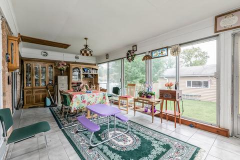 7159 W Wright Ter, Niles, IL 60714 photo 13