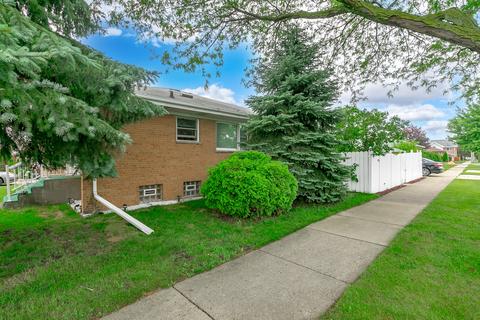 7159 W Wright Ter, Niles, IL 60714 photo 2