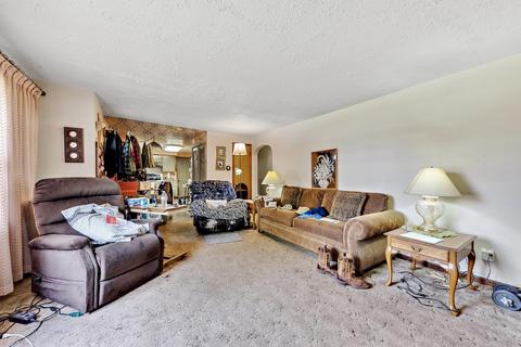 850 E Roxanna Cir, Kankakee, IL 60901 photo 3