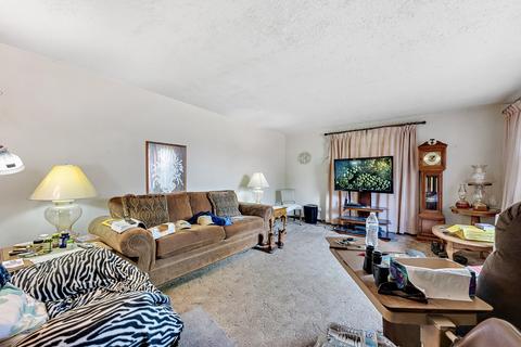 850 E Roxanna Cir, Kankakee, IL 60901 photo 5