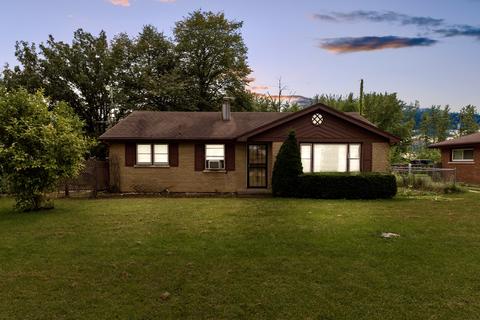 850 E Roxanna Cir, Kankakee, IL 60901 photo 1