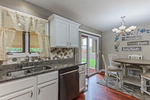 607 Jaffe St, Plano, IL 60545 photo 9