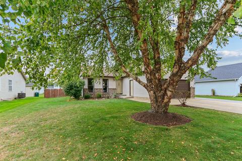 607 Jaffe St, Plano, IL 60545 photo 2