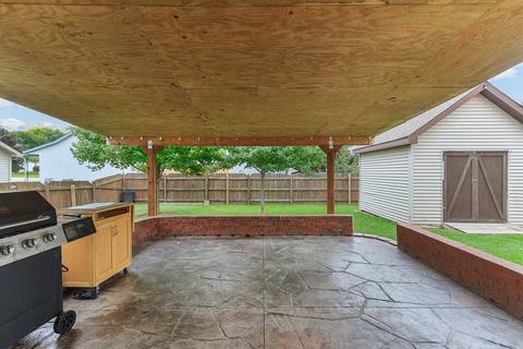 607 Jaffe St, Plano, IL 60545 photo 24