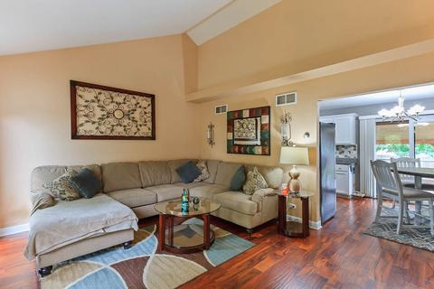 607 Jaffe St, Plano, IL 60545 photo 5