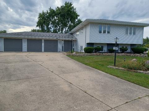 1105 Hermitage Ln, Hoffman Estates, IL 60169 photo 1