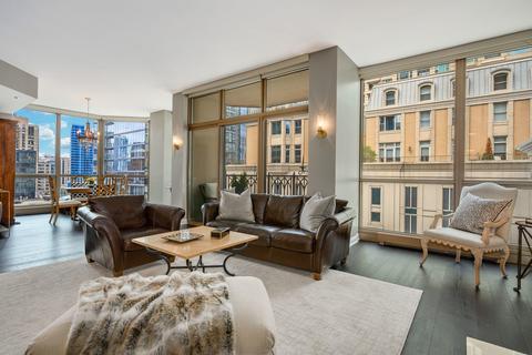 21 E Huron St #1007, Chicago, IL 60611 photo 3