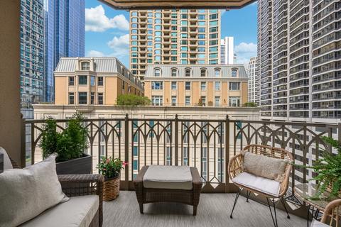 21 E Huron St #1007, Chicago, IL 60611 photo 11