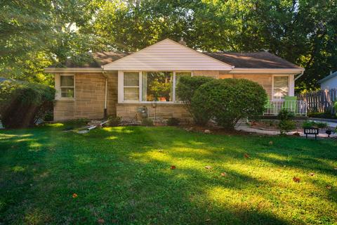 1303 S Linden St, Normal, IL 61761 photo 1