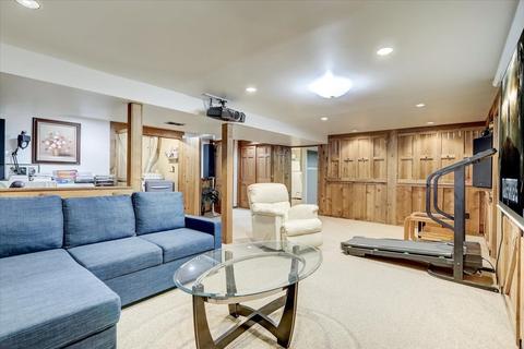 212 Hillcrest Dr, Algonquin, IL 60102 photo 16