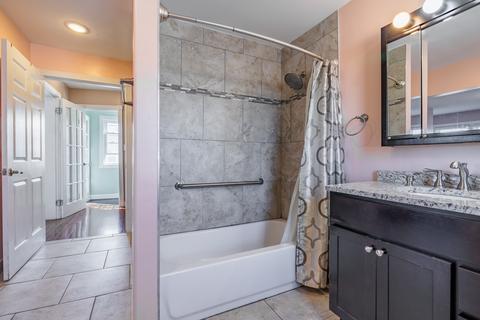 4237 Ruby St, Schiller Park, IL 60176 photo 18