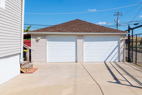 4237 Ruby St, Schiller Park, IL 60176 photo 5
