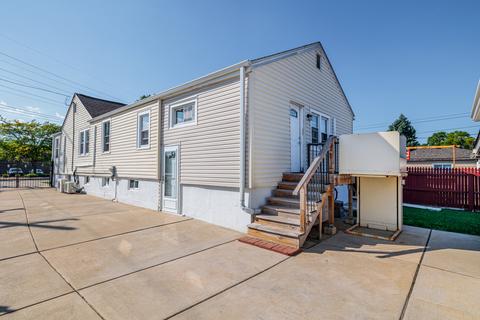 4237 Ruby St, Schiller Park, IL 60176 photo 6