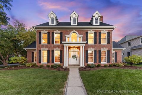 5 Union Cir, Wheaton, IL 60187 photo 1