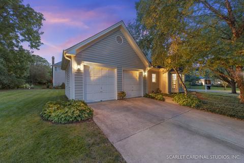 5 Union Cir, Wheaton, IL 60187 photo 3