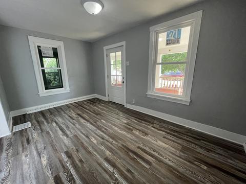 509 Front St, Aurora, IL 60505 photo 3