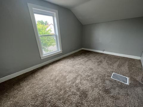 509 Front St, Aurora, IL 60505 photo 7