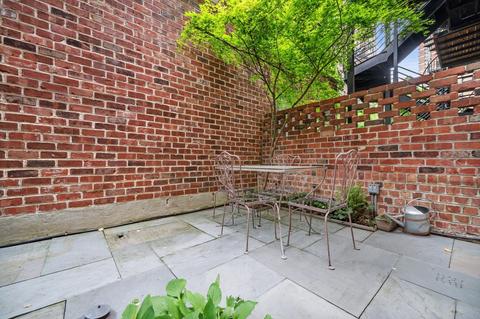 39 Elm St, Chicago, IL 60611 photo 49