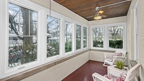 424 Greenleaf St, Evanston, IL 60202 photo 2