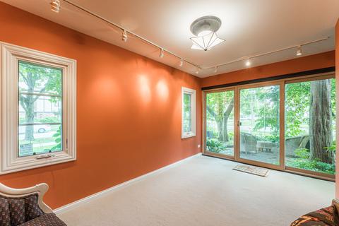 1122 E Walnut Ave, Des Plaines, IL 60016 photo 5