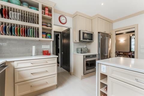 1122 E Walnut Ave, Des Plaines, IL 60016 photo 8