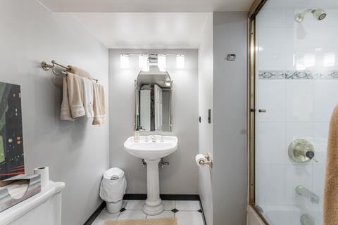 1122 E Walnut Ave, Des Plaines, IL 60016 photo 28