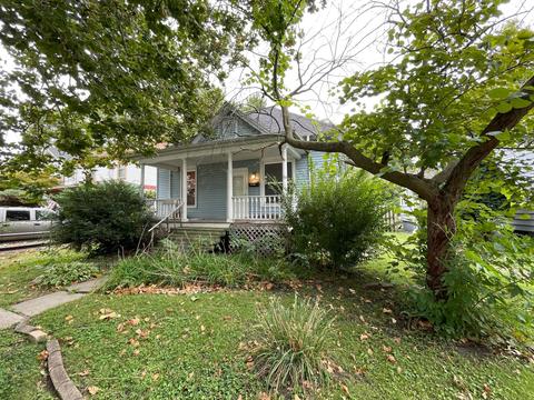 312 E Grove Ave, Rantoul, IL 61866 photo 2
