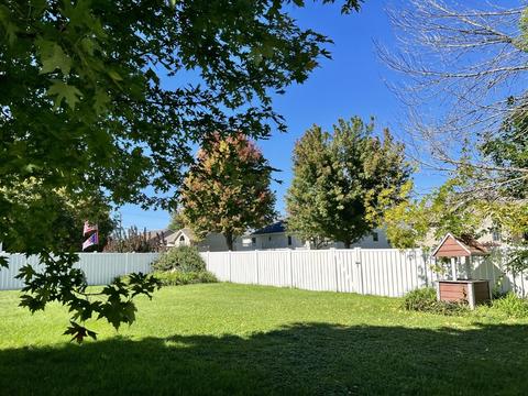 1711 26th St, Peru, IL 61354 photo 2