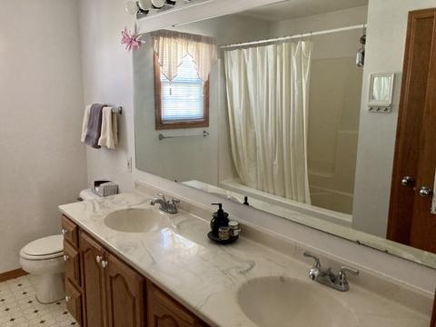 1711 26th St, Peru, IL 61354 photo 8