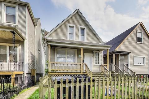 2827 E 76th Pl, Chicago, IL 60649 photo 1