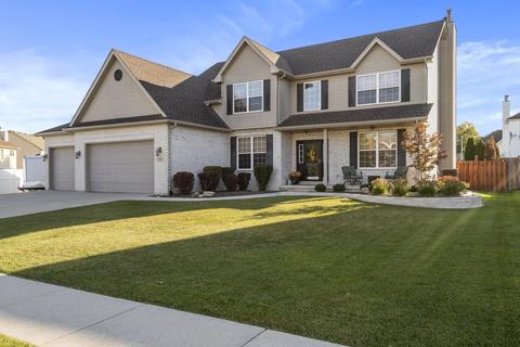 616 Clifford Dr, Minooka, IL 60447 photo 2