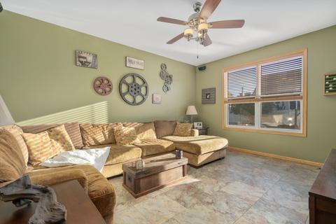 616 Clifford Dr, Minooka, IL 60447 photo 12