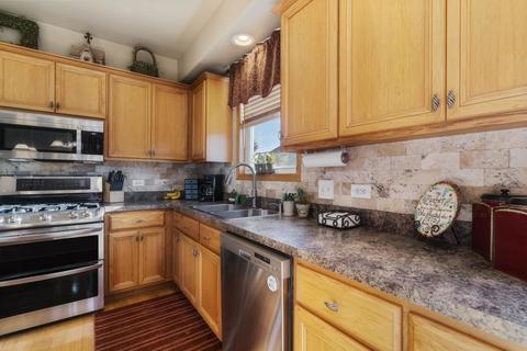 616 Clifford Dr, Minooka, IL 60447 photo 7