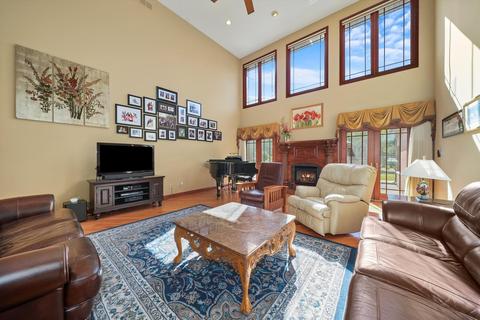 3057 E Lakeview Dr, Crete, IL 60417 photo 5