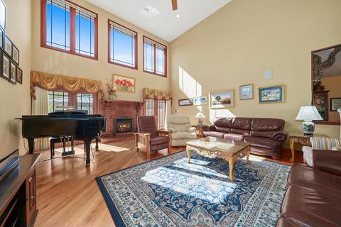 3057 E Lakeview Dr, Crete, IL 60417 photo 6