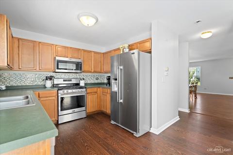 1902 Glacier Ridge Dr, Plainfield, IL 60586 photo 4