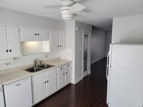 105 S Towanda Ave #12, Normal, IL 61761 photo 13