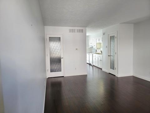105 S Towanda Ave #12, Normal, IL 61761 photo 7
