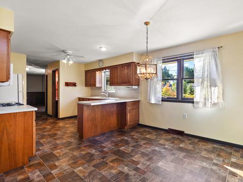 1398 W Tower Rd, Kankakee, IL 60901 photo 6
