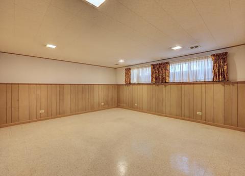 1448 Phoenix Dr, Des Plaines, IL 60018 photo 20