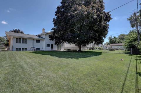 1448 Phoenix Dr, Des Plaines, IL 60018 photo 25