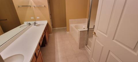 1830 Eton Dr, Hoffman Estates, IL 60192 photo 9