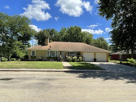 401 Maple St, Prophetstown, IL 61277 photo 3