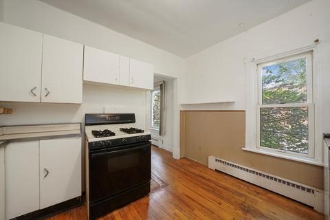 303 Center Ave, Wheeling, IL 60090 photo 12