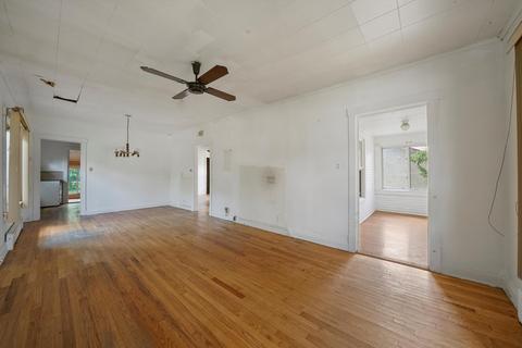 303 Center Ave, Wheeling, IL 60090 photo 27