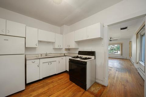 303 Center Ave, Wheeling, IL 60090 photo 11
